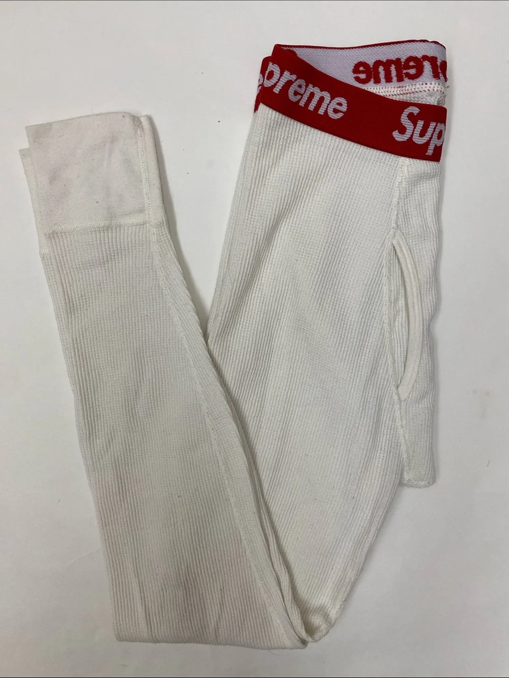 Supreme elastic red